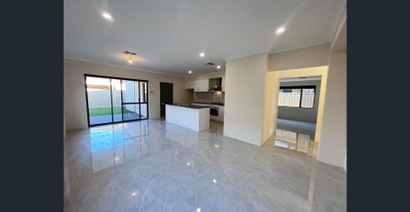 4 Bedroom Home with Ducted Air-Conditioning - Photo 5