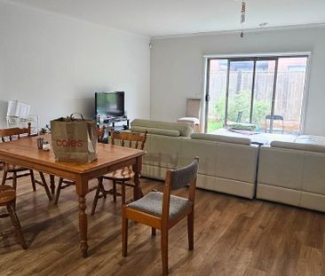 Prime Location! - Photo 4