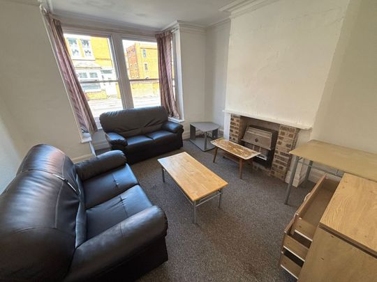 10 Heathcoat Street - New Kitchen & A1 Location Loughborough - Photo 1