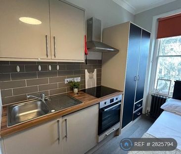 Studio to rent - Photo 5