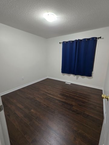 For Lease - 561 Queen Mary Drive, Brampton, Ontario - Photo 5