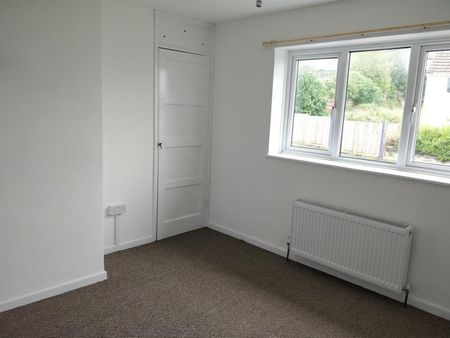 3 bedroom House To Let - Photo 5
