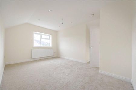 4 bedroom detached house to rent - Photo 5
