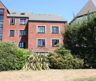 2 bed apartment to rent in River Meadows, Water Lane, EX2 - Photo 4