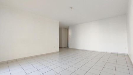 Location Appartement 4 pièces 81m² LE HAVRE 76600 - Photo 2