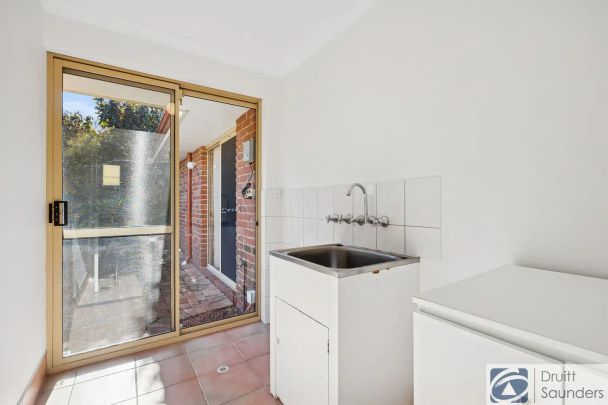 “Gardeners Delight! HOME OPEN SATURDAY 01 NOVEMBER AT 9.30AM SHARP!” - Photo 1