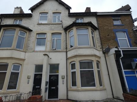 Bond Street Flat 4 - Photo 2