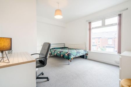 5 bedroom house to rent - Photo 2