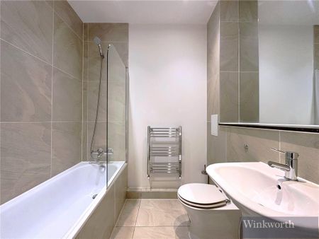 Studio to rent - Photo 5