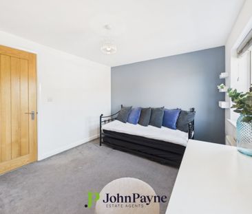 Thomas Biddle Lane, Longford, Coventry, West Midlands, CV6 6LL - Photo 4