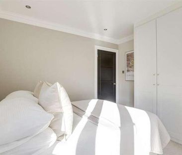 Alderside Walk, Englefield Green, TW20 - Photo 1