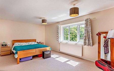 A spacious three bedroom detached property set in a quiet and peaceful setting in this popular village. - Photo 3