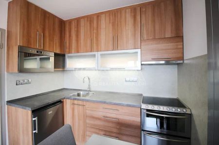 Komfortní podkrovní byt 1kk, 31 m - Photo 4