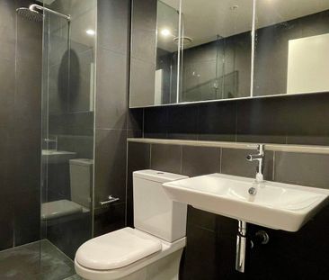 Stylish 1-Bedroom Living in the Heart of Docklands NOW - Photo 3