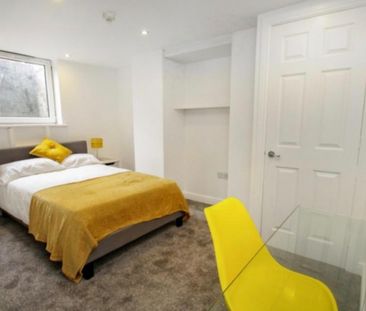 5 Bed - 13 Wetherby Grove, Burley, Leeds - LS4 2JH - Student - Photo 6