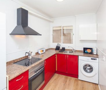 Carrer de les Illes Canàries, Valencia, Valencian Community 46023 - Photo 6