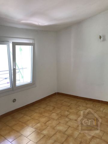 Maison de village T3 avec jardin à SEILLONS, - Photo 3