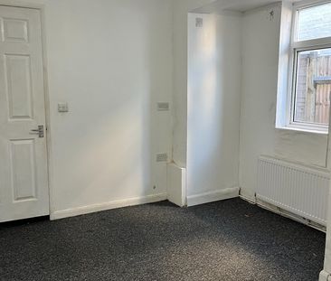 2 Bed Flat, Stanley Street, LU1 - Photo 4