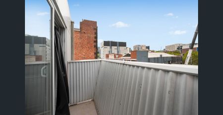 2-Bedroom Apartment in Boutique LUXE Complex - Photo 5