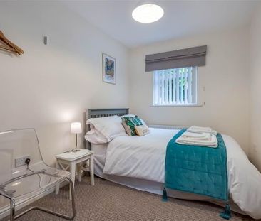 Apartment 2 Glendale Court 182 Saintfield Road, Belfast, BT8 6HN - Photo 3