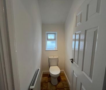 3 bedroom semi-detached house to rent - Photo 6