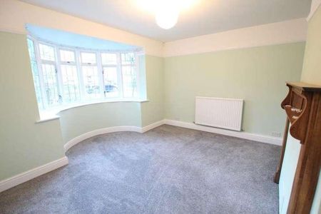 Chobham, Woking, Surrey, GU24 - Photo 4