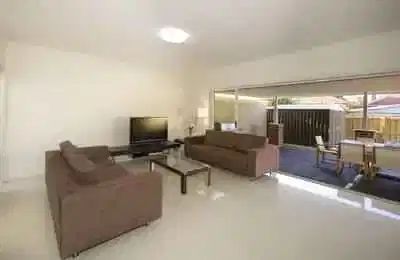 Room 11 (Non Ensuite) - Photo 3