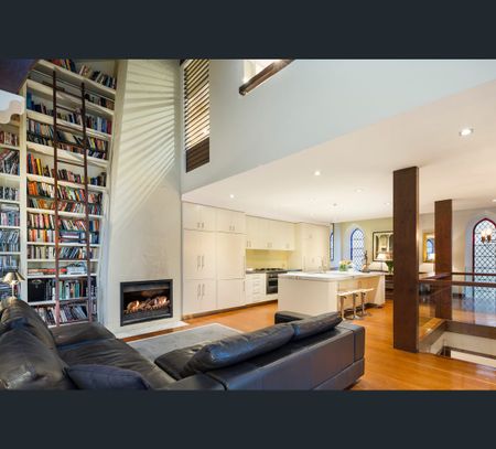 2/73 Marine Parade, Elwood, Vic 3184 - Photo 2