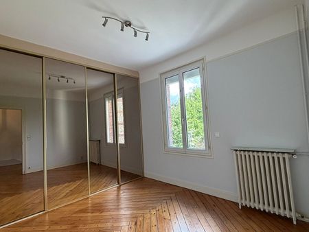 Location Maison 8 pièces 193m² - Photo 3