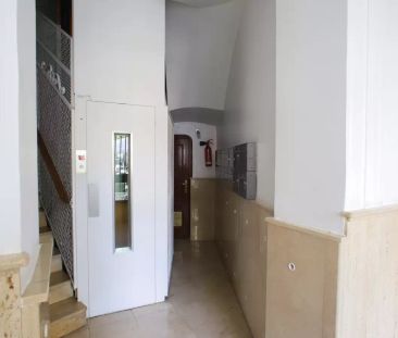 Room in a shared 5-bedroom apartment for rent in Russafa, perfect for professionals and students. - Foto 6