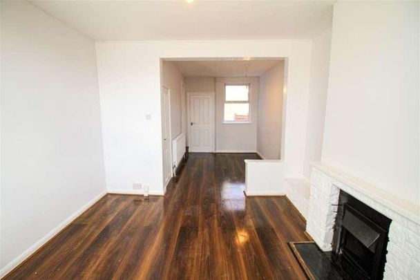 Vernon Road, Nottingham, NG6 - Photo 1