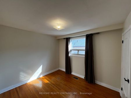 For Lease - 126 Edmonton Drive Unit# Upper, Toronto, Ontario - Photo 5