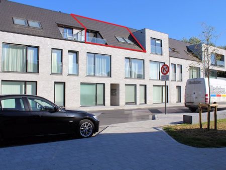 Instapklaar 2 slaapkamer appartement met terras aan station - Foto 4