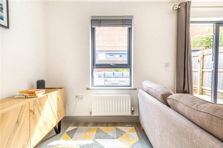 3 bedroom terraced house to rent - Photo 3