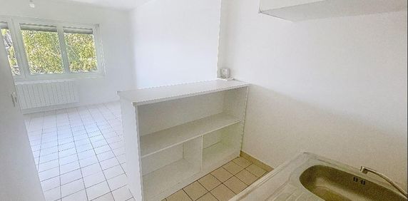 Location Appartement 2 pièces 35m² LOMME 59160 - Photo 2