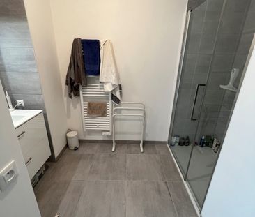 Location Appartement 3 pièces 62m² LA ROCHELLE 17000 - Photo 3