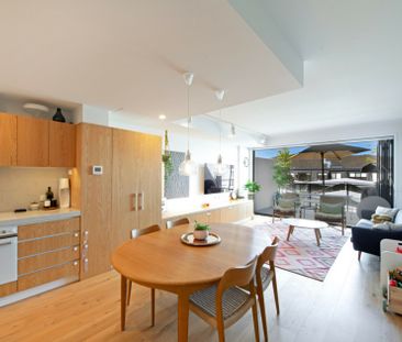 High-end Living on Lonsdale - Photo 5