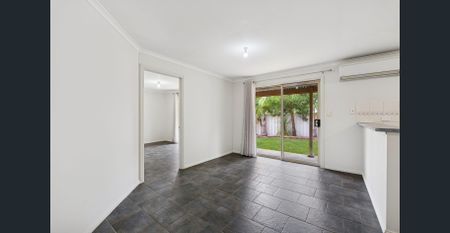 Spacious 4 Bedroom Family Home! - Photo 4