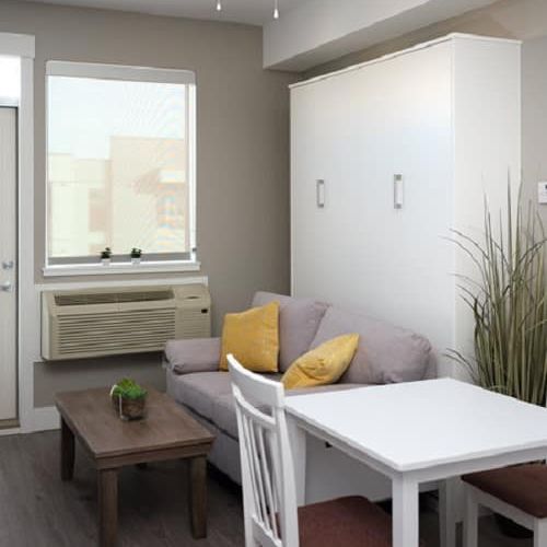 Furnished top Floor bach suite at Cambridge - Photo 1