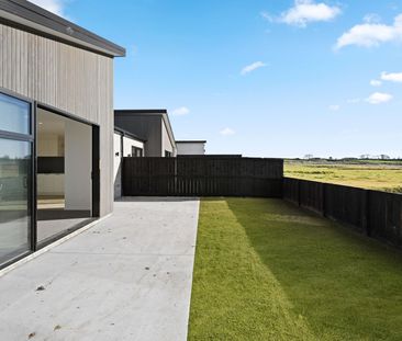 Located in the heart of Lockerbie Estate, this brand-new three-bedr... - Photo 2