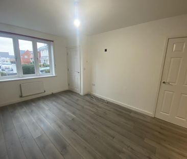 3 bedroom semi-detached house to rent - Photo 3