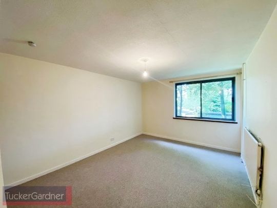 Manhattan Drive, Cambridge - Photo 1