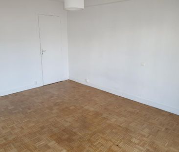 Location Appartement 1 pièce 27m² CLERMONT FERRAND 63000 - Photo 2