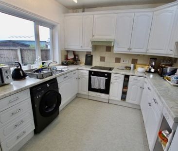 Hints Road, Mile Oak, Property for rent - Photo 4