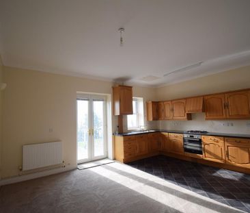 4 bedroom apartment to rent - Photo 6