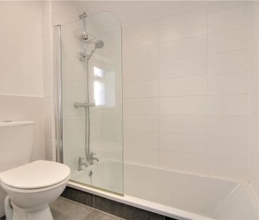 3 bedroom terraced house to rent - Photo 6