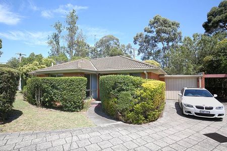 Easy Living in Doncaster – Air-Conditioned 3-Bedroom Unit Available Now - Photo 4