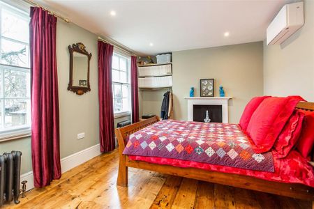 4 bedroom end of terrace house to rent - Photo 5