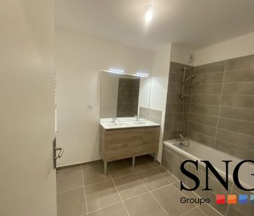 T4 AVEC LOGGIA + PARKINGS - Photo 5