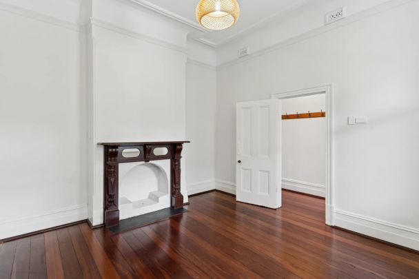 A Mighty Little Charmer in the Heart of Perth - Photo 1